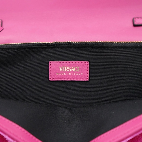 Versace La Medusa Chain crossbody velvet quilted fuchsia clutch NWT! - Picture 7 of 7